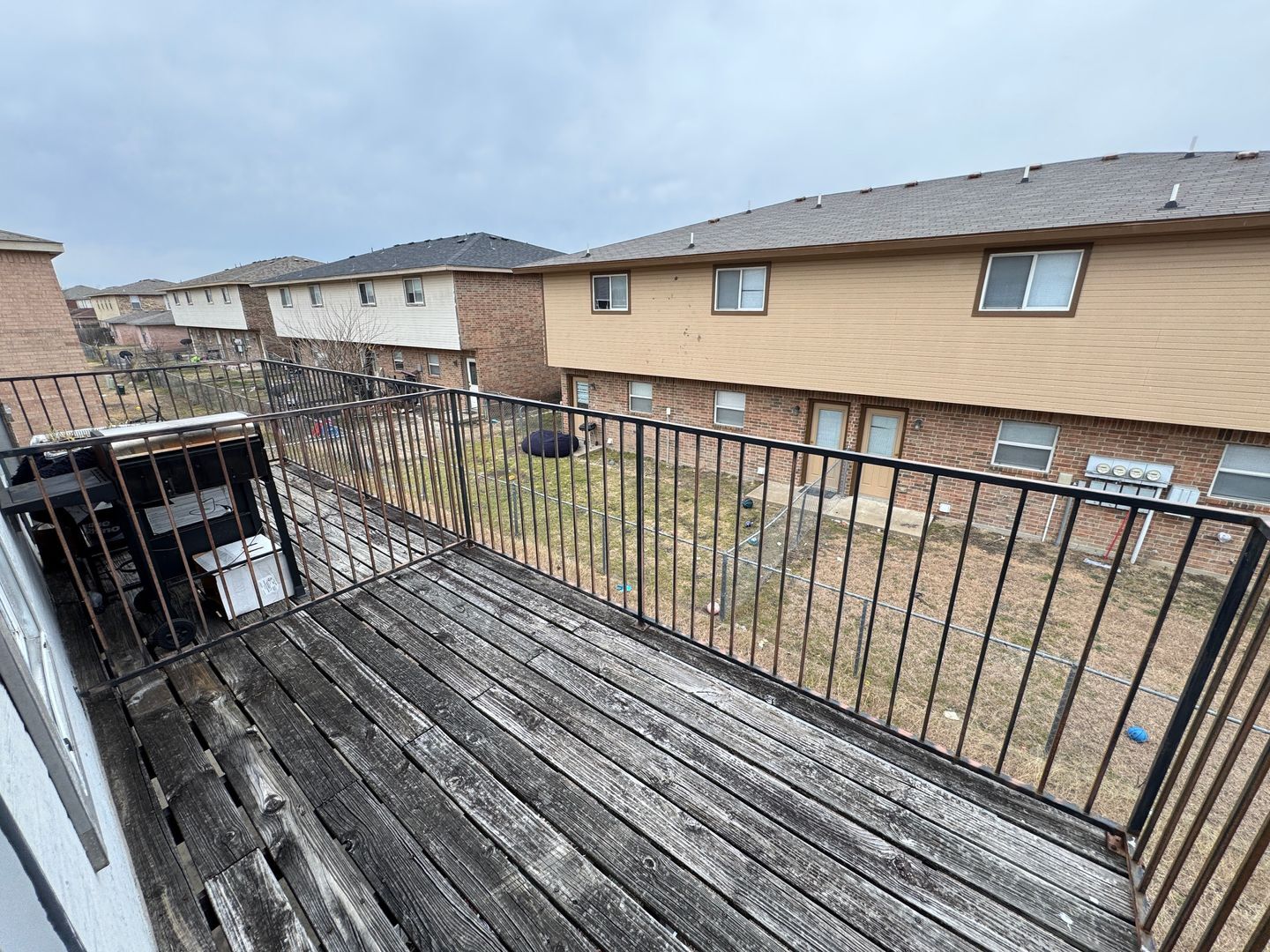 Building Photo - 3203 Toledo Dr