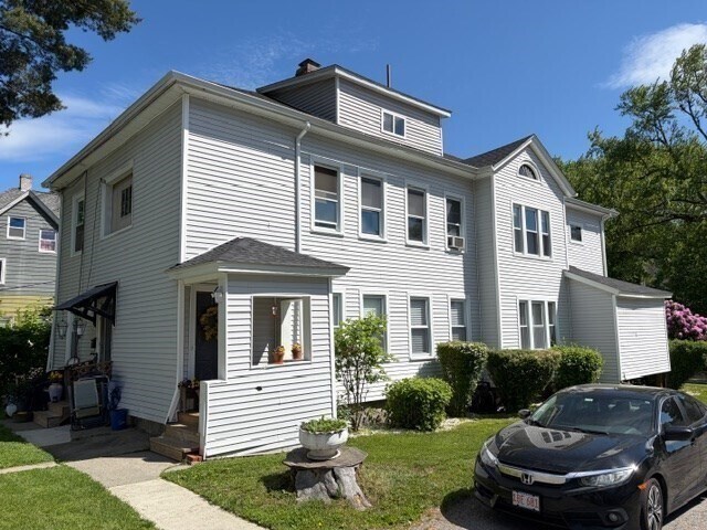 Building Photo - 17 Englewood Ave