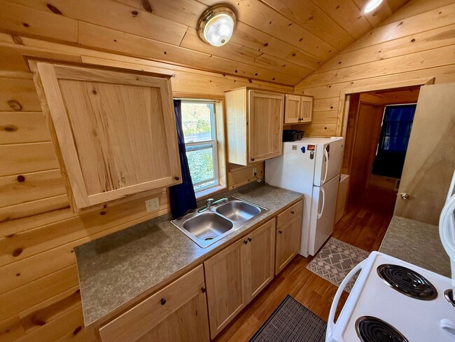 Building Photo - Fully Furnished Riverfront Cabin on the Clearwater River – Move-In Ready!