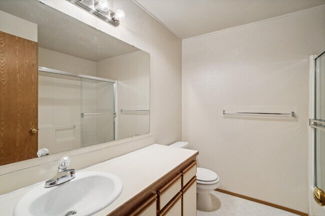 Building Photo - 13411 Meadow Rd