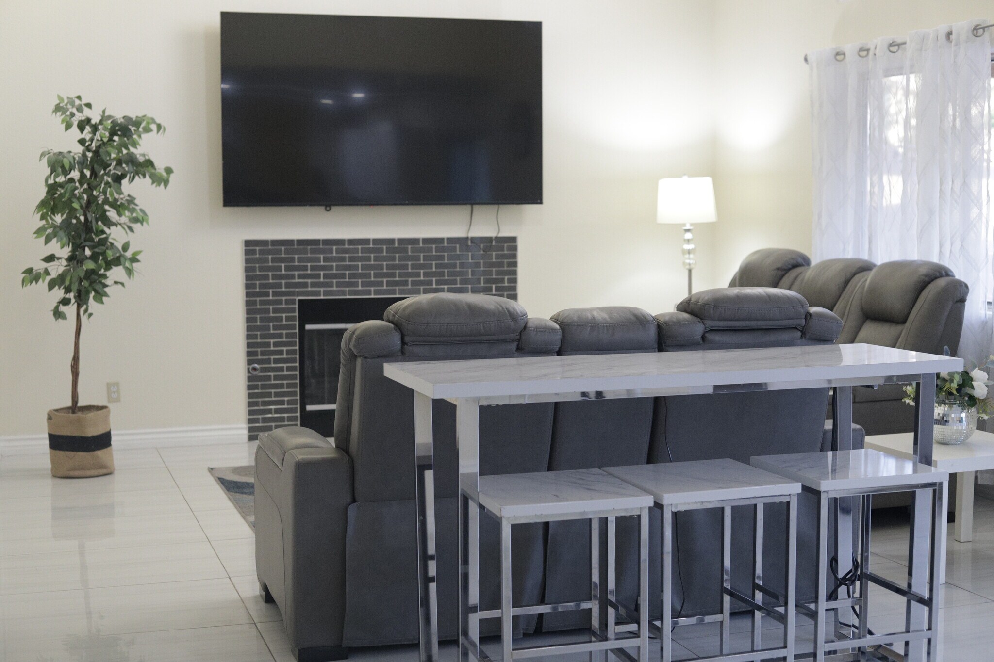 Building Photo - 4521 Palm Mesa Dr