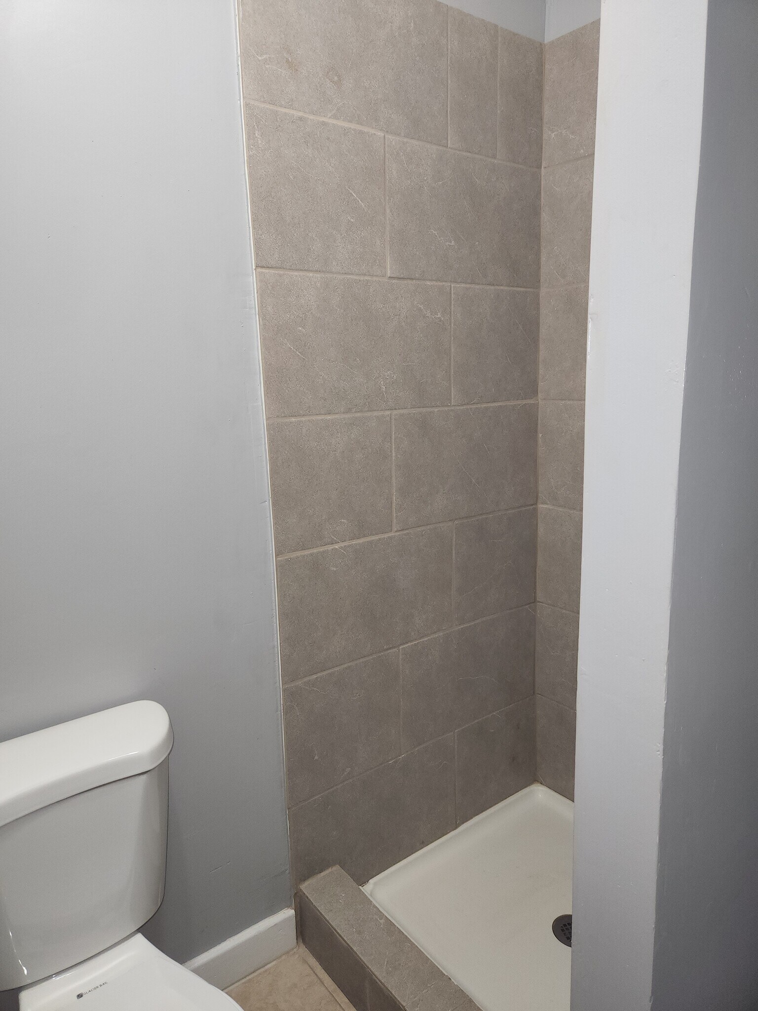 Building Photo - 3916 Clark Ave