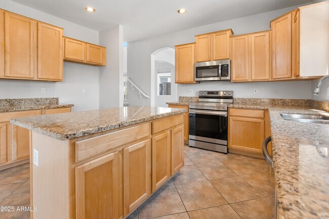 Building Photo - 25617 N 67th Dr