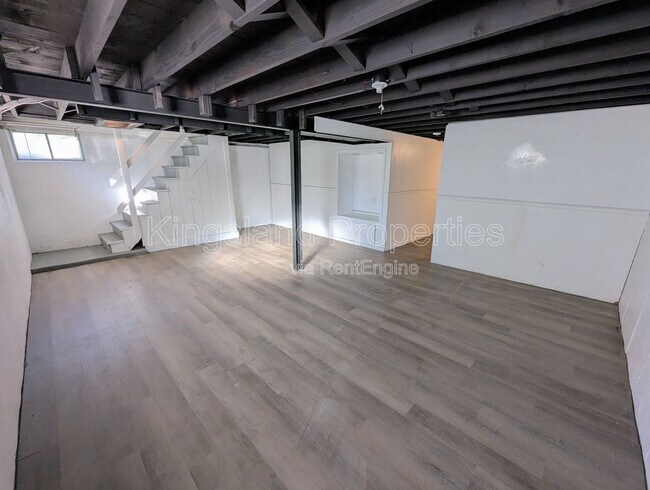 Building Photo - 1009 Bliss Dr