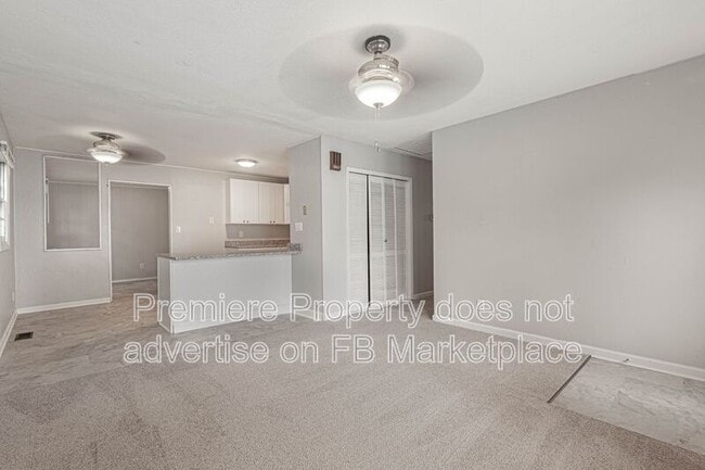 Building Photo - 7334 NE 51st St