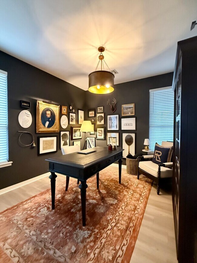 Building Photo - Available Mid-June! Stunning Home Near Col...