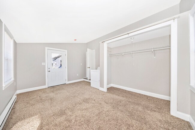 Building Photo - 5201 Amos Reeder Rd