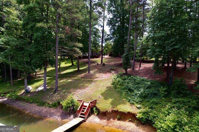 Building Photo - 8940 Bay Dr