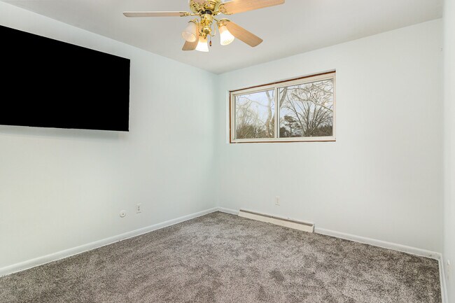 Building Photo - 307 Norfolk St