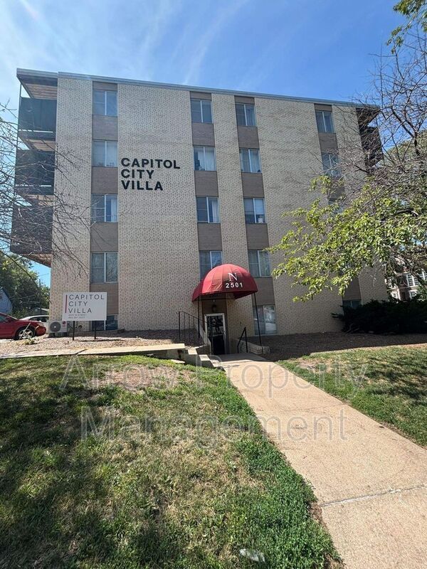 Building Photo - 2501 N Street-204