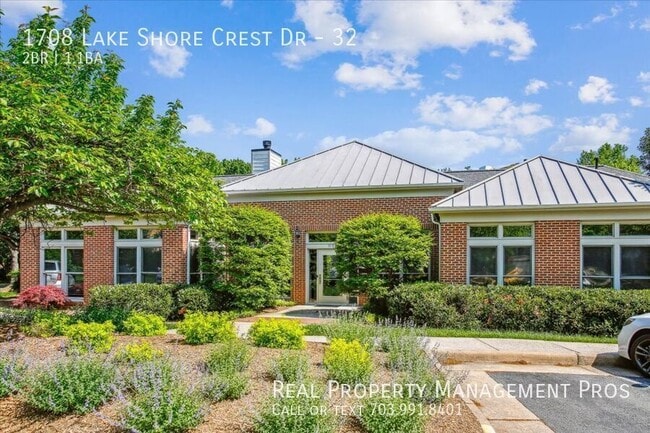 Building Photo - 1708 Lake Shore Crest Dr