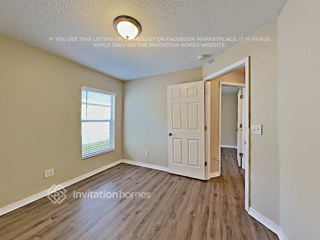 Building Photo - 10618 Lakeside Vista Dr