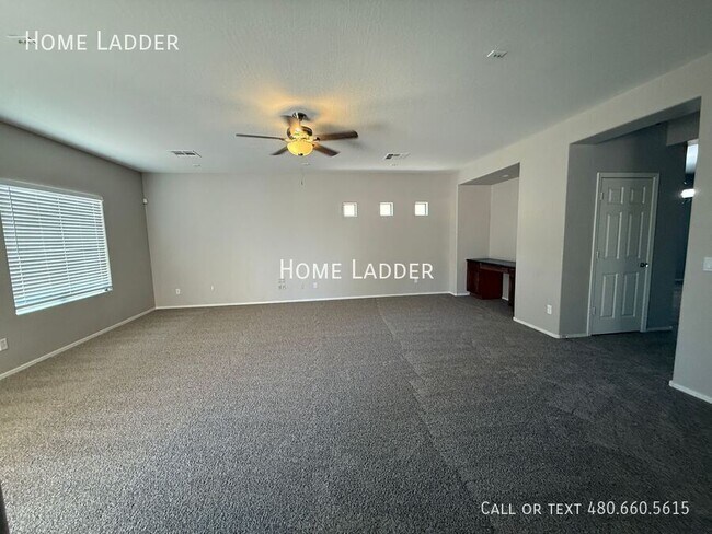 Building Photo - 4703 S 99th Dr