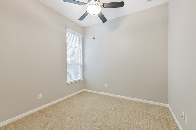 Building Photo - 19527 Juniper Breeze Ln