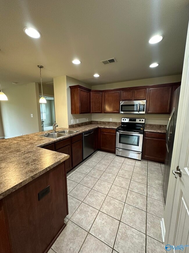 Building Photo - 1812 Clayton Cove Dr NW