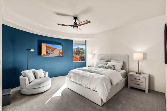 Building Photo - 50380 Vía Serenidad