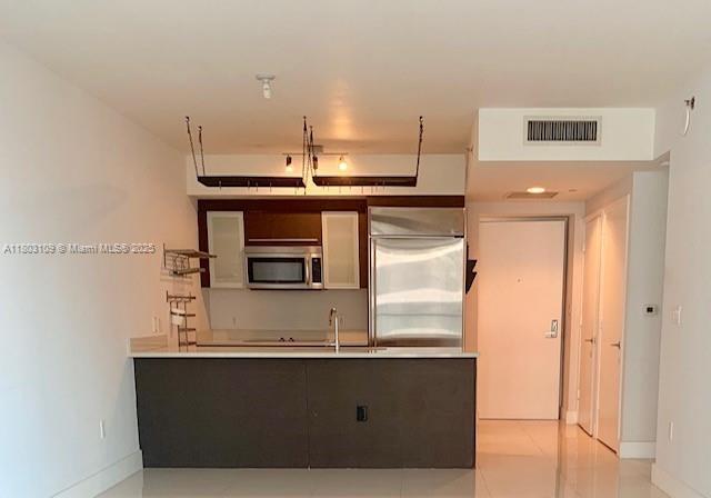 Building Photo - 500 Brickell Ave