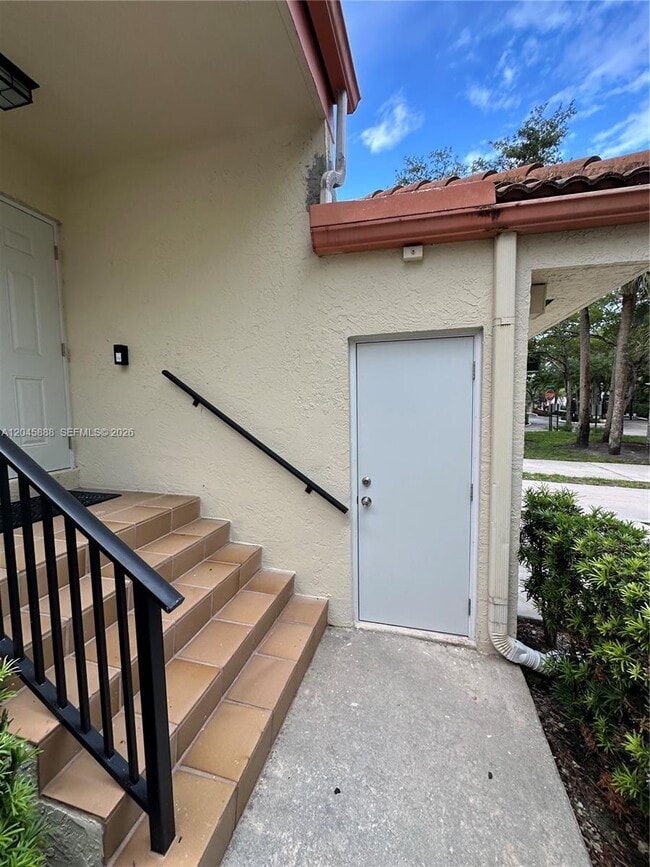Building Photo - 3345 Emerald Oaks Dr