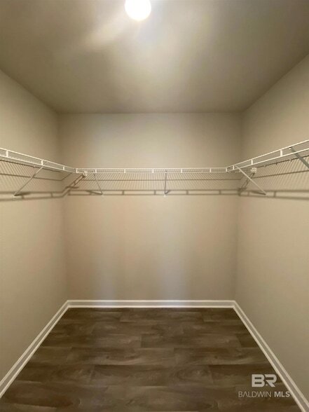 Building Photo - 270 Preston Wy