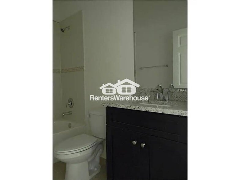 Building Photo - 701 Armadillo Dr