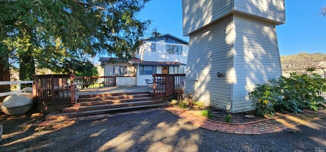 Building Photo - 5188 Gordon Valley Rd