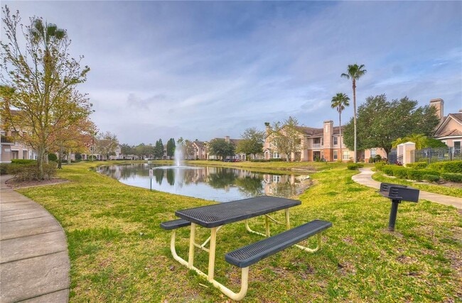 Building Photo - 17942 Villa Creek Dr