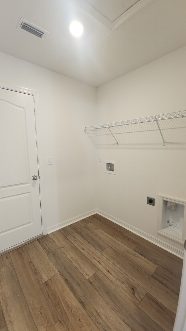 Building Photo - new 3/2 home