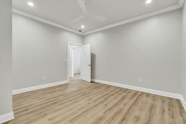 Building Photo - 240 Central St NW