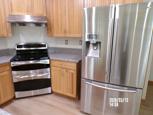 Building Photo - 4510 NW Queens Ave