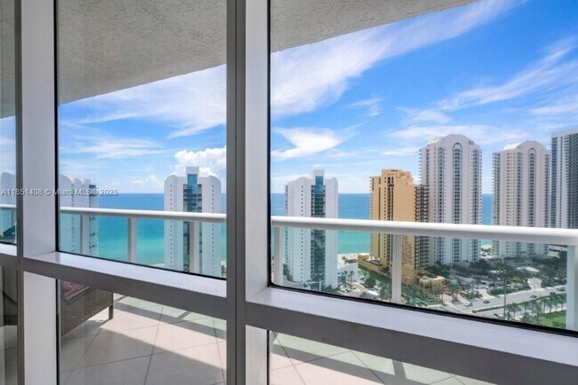 Building Photo - 16400 Collins Ave