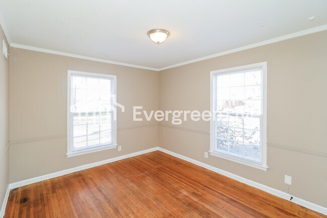 Building Photo - 5597 Forsyth Dr