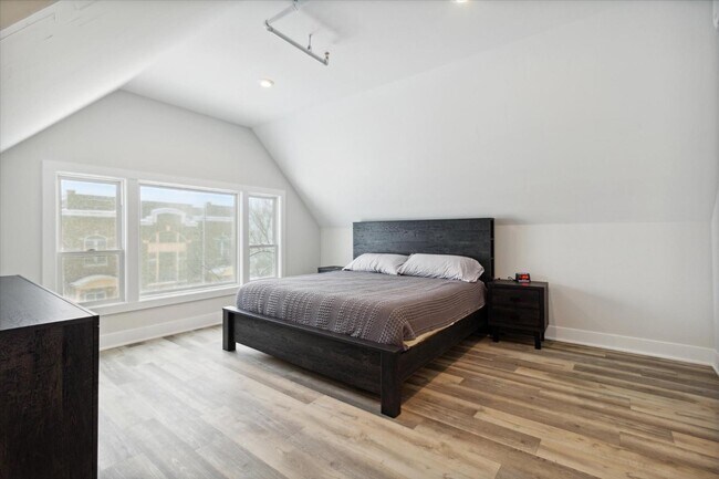 Building Photo - 1164 Terrace St