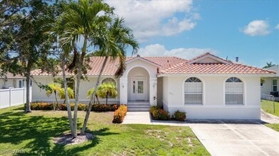 Building Photo - 1833 N Bahama Ave