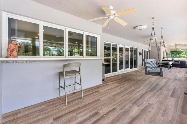 Building Photo - 10820 SW 40th St
