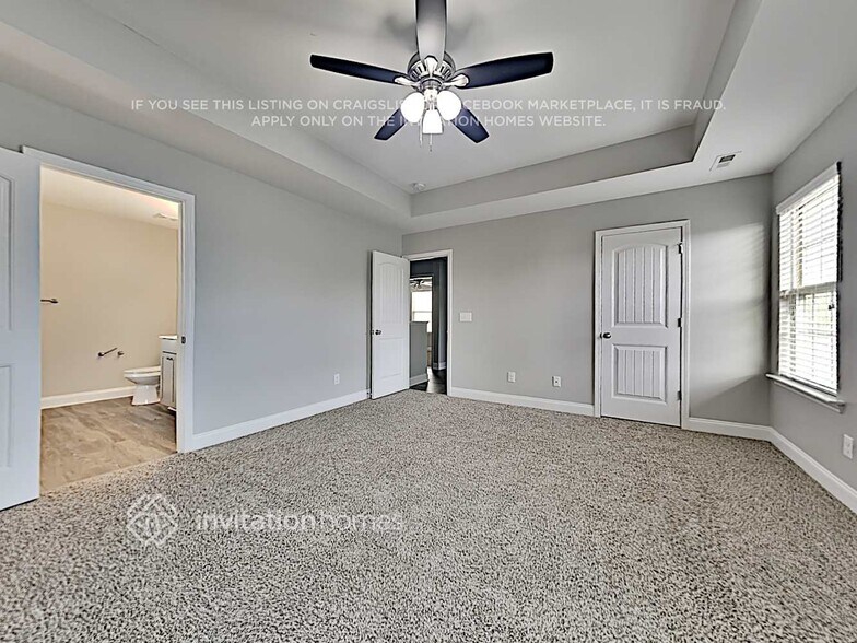 Building Photo - 841 Stable Fern Dr