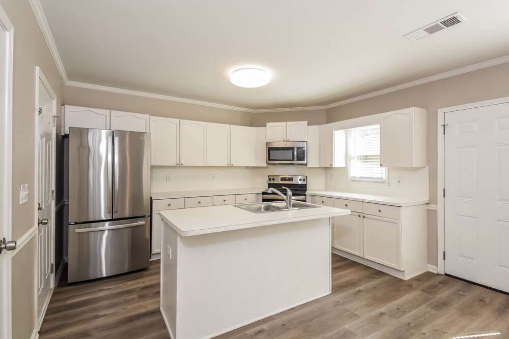Building Photo - 2969 Kaley Dr NW