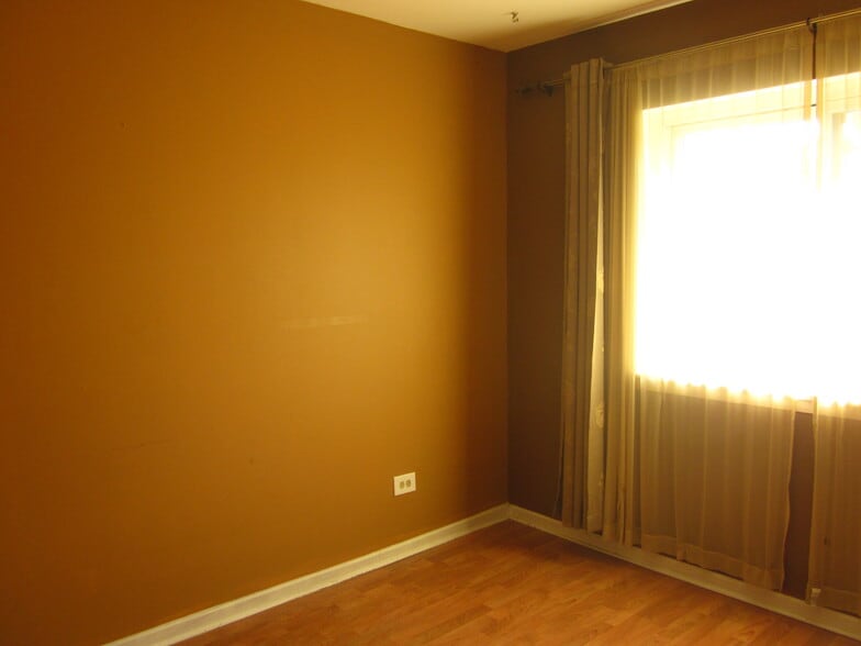 Building Photo - 1785 W Algonquin Rd