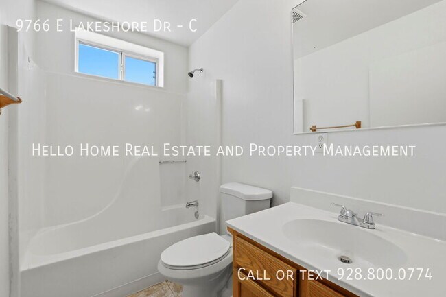 Building Photo - 9766 E Lakeshore Dr