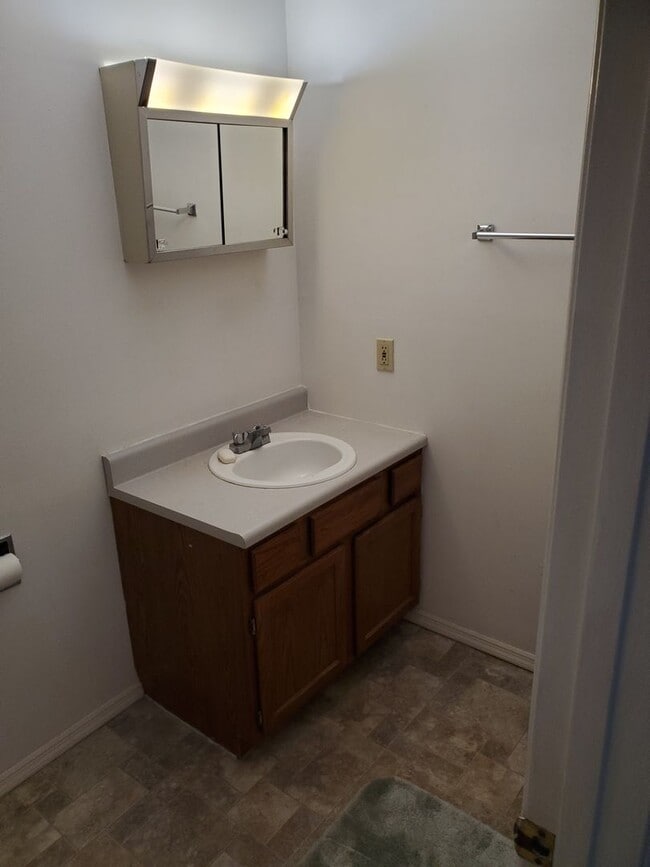 Building Photo - 514 W Northlane Dr