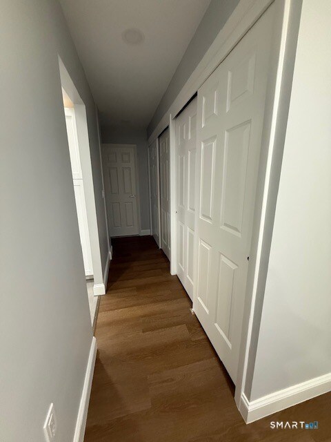 Building Photo - 887 Farmington Ave