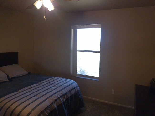 Building Photo - Seasonal  available Sept 1, 2025 to April 30,2026