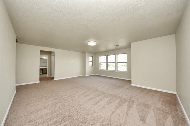 Building Photo - 28510 Buffalo Fork Ln