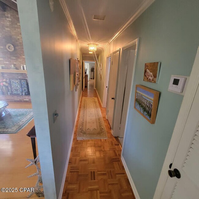 Building Photo - 807 Buena Vista Blvd