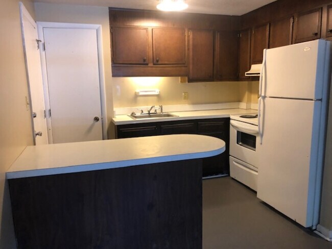 Building Photo - 408 Horne C, Raleigh - Bev Roberts Rentals & Property Management