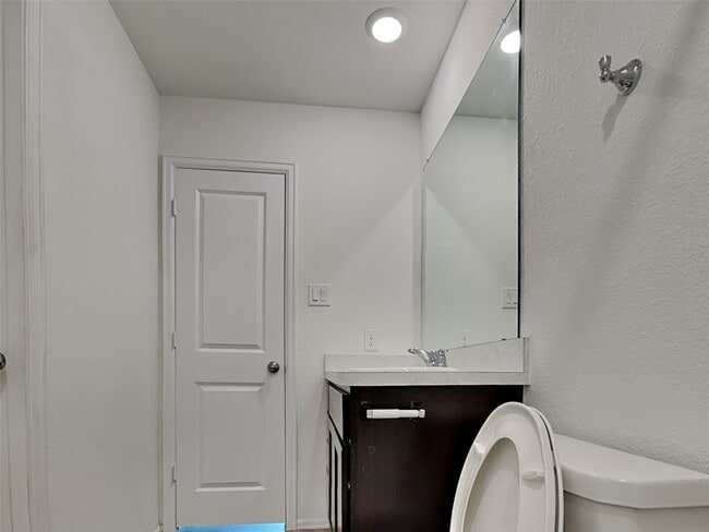 Building Photo - 26815 Wilderye Cv Ln