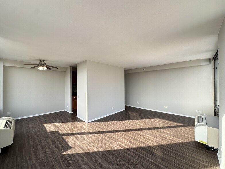 Building Photo - 4334 N Hazel St