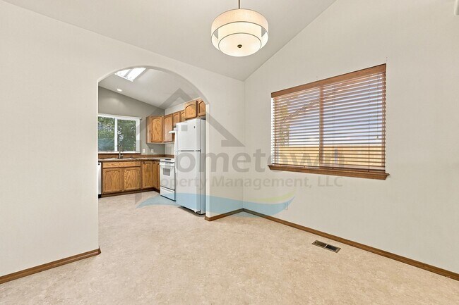Building Photo - 7533 N Winter View Dr