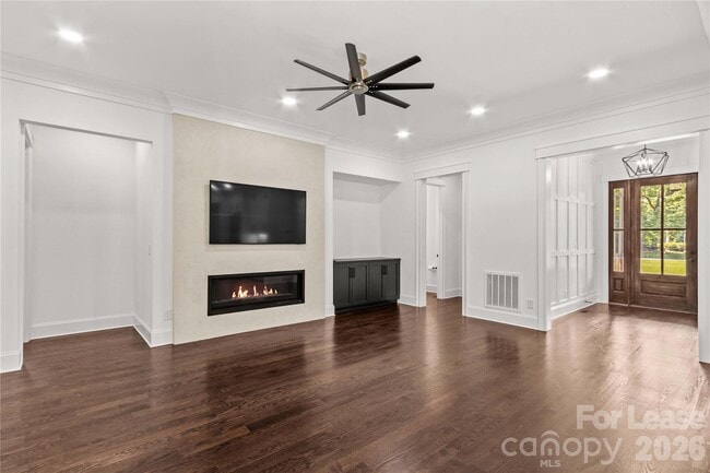Building Photo - 269 Conroy Ave