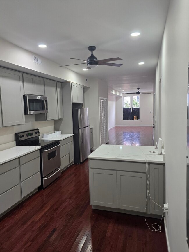 Building Photo - 1511 E Lafayette Ave