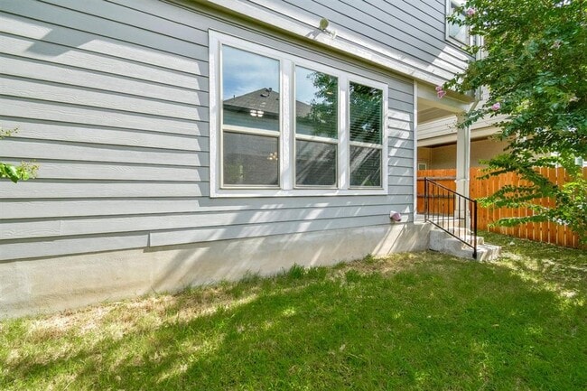 Building Photo - 9111 Gage Dr